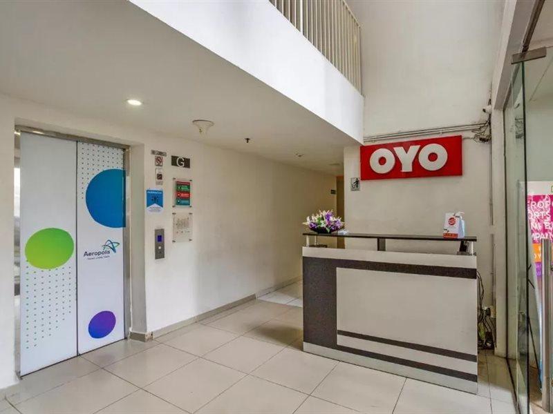 Oyo 3247 Afira Rooms Aeropolis Тангеранг Экстерьер фото