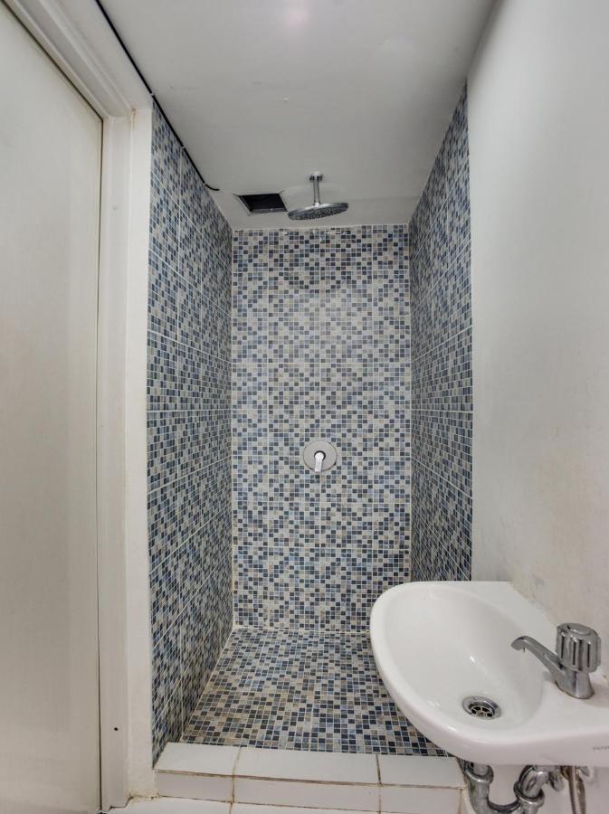 Oyo 3247 Afira Rooms Aeropolis Тангеранг Экстерьер фото