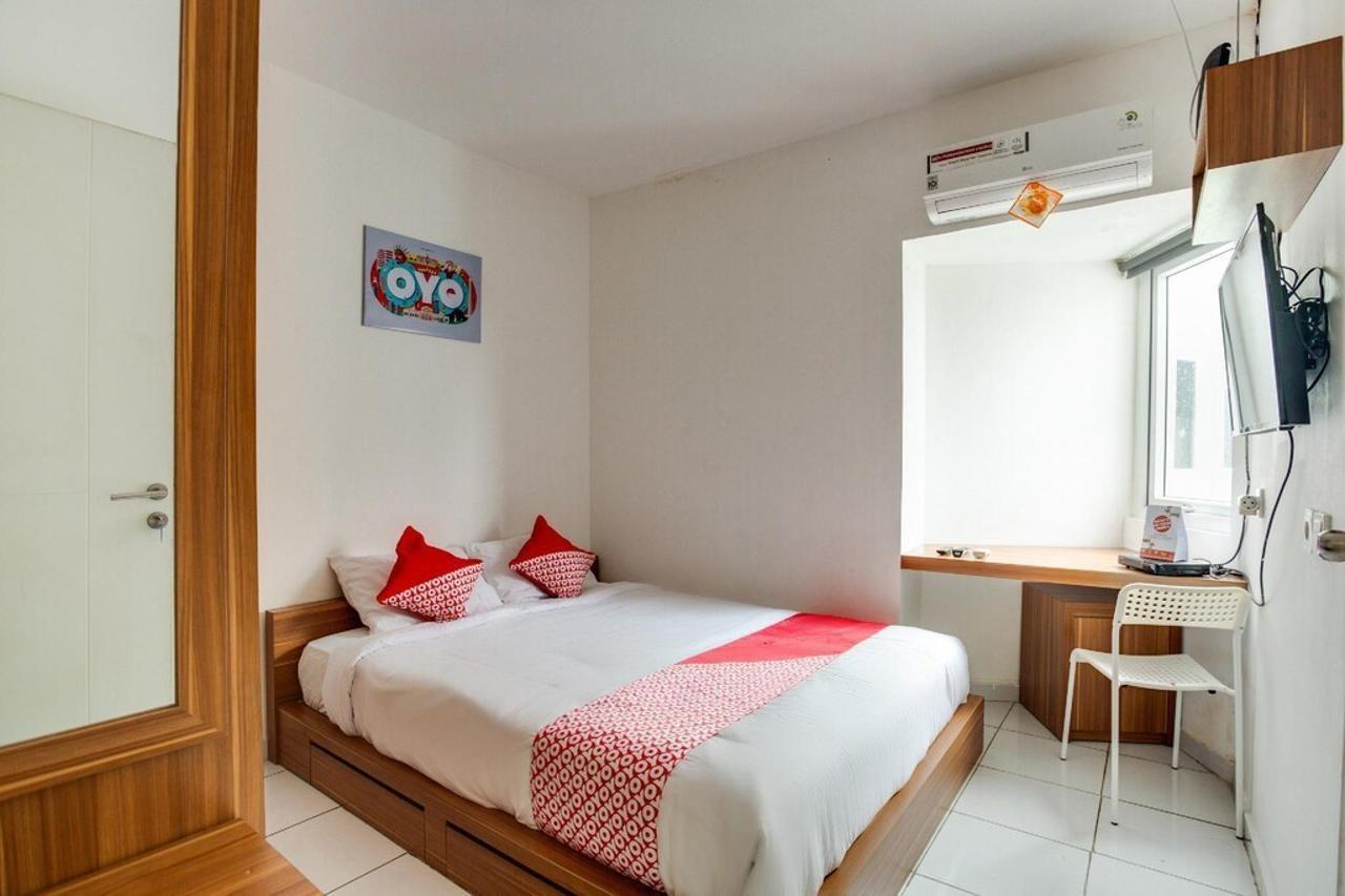 Oyo 3247 Afira Rooms Aeropolis Тангеранг Экстерьер фото